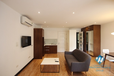 Modern and quiet apartment for rent in Tay Ho district